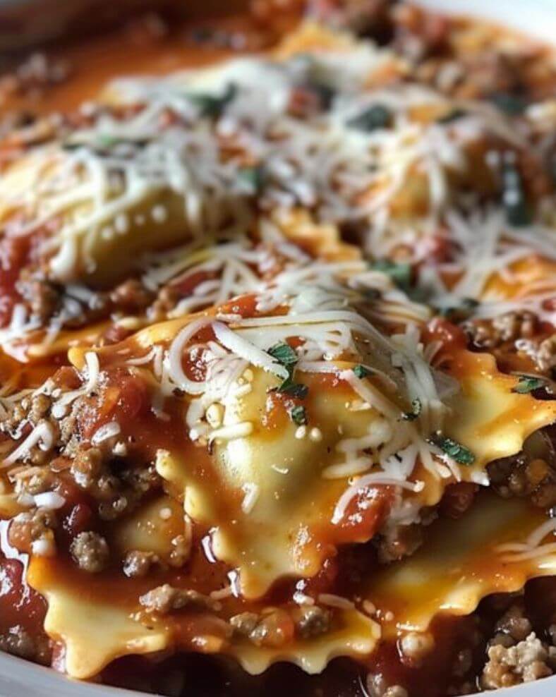 Effortless Crockpot Ravioli Lasagna